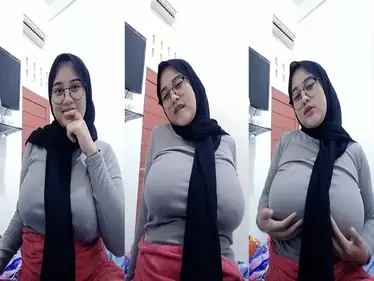 Bokep Jilbab Acha Pamer Dada Besar Montok Hot poster