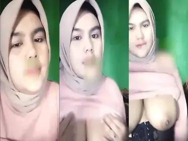 Bokep Jilbab Gaby Toge Basah Crot poster
