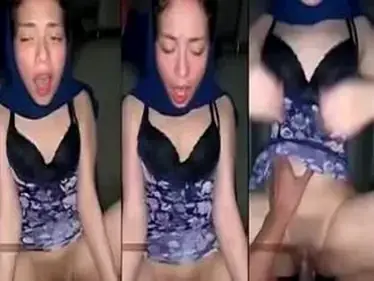 Jilbab Biru Desahan Liar Bokep Indo Sampe Memek Basah Lumer poster